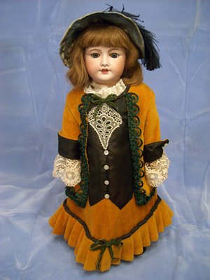 Late collector&#8217;s French, German dolls destined for new homes Oct. 23