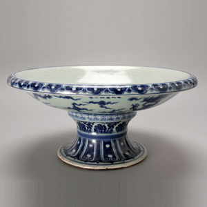 Chinese tray serves top dollar at Michaan’s Auctions
