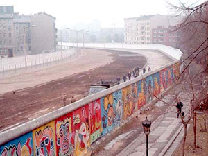 Berlin Wall art fetches 730,000 euros at auction