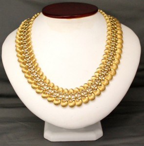Italian designer 18K gold heavy necklace (115 grams) . Charleston Estate Auctions