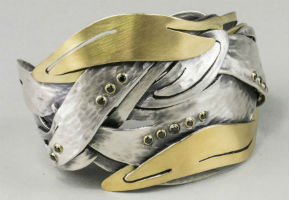 Capo Auction features unique jewelry by award-winning designer June 24