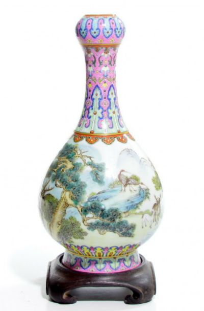 Gallery Report: Early Pewabic Pottery vase tops $37K