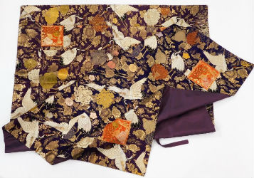 Bruneau to auction Japanese kimono, textile collection Oct. 26