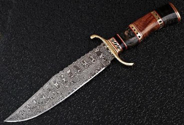 Damascus steel knives comprise Jasper52 auction Aug. 26  