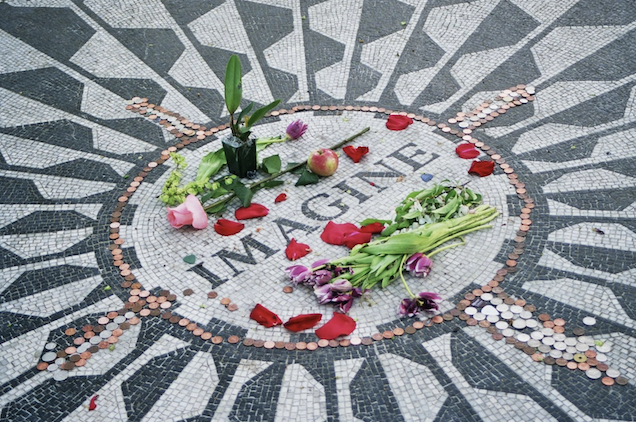 Fans, Ono, bandmates mark 40 years since John Lennon’s death