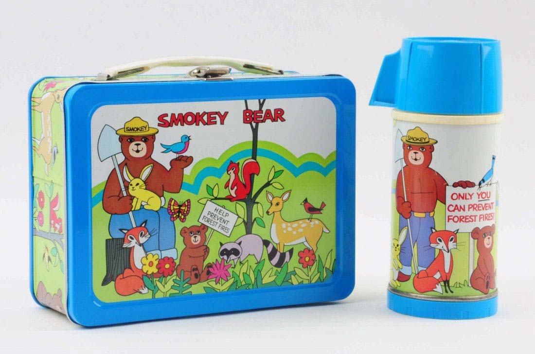 This 1975 Smokey Bear lunch box with a thermos brought $550 plus buyer’s premium in September 2015 at Dan Morphy Auctions. Photo courtesy of Dan Morphy Auctions and LiveAuctioneers.