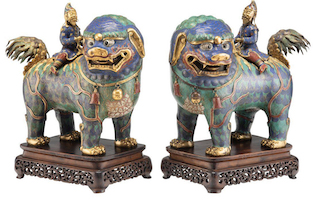 Chinese cloisonne, snuff bottles and more from American collections comes to Heritage Sept. 20